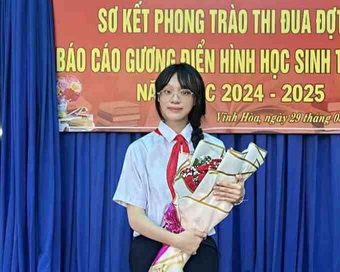 Thủ khoa chuyên Anh vượt nghìn cây số ra Hà Nội học