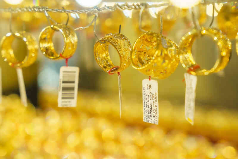 Thương chiến toàn cầu leo thang chưa từng có: Giá vàng, dầu, Bitcoin cùng tăng vọt