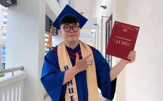 Hành trình `vấp váp` của thủ khoa Sư phạm với điểm gần tuyệt đối