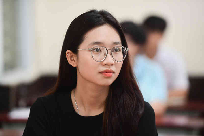 Những thí sinh đầu tiên trúng tuyển Trường ĐH Khoa học Xã hội và Nhân văn TPHCM
