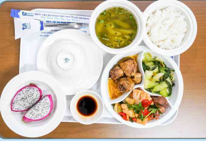 5 nhóm thực phẩm tốt cho người loạn thị