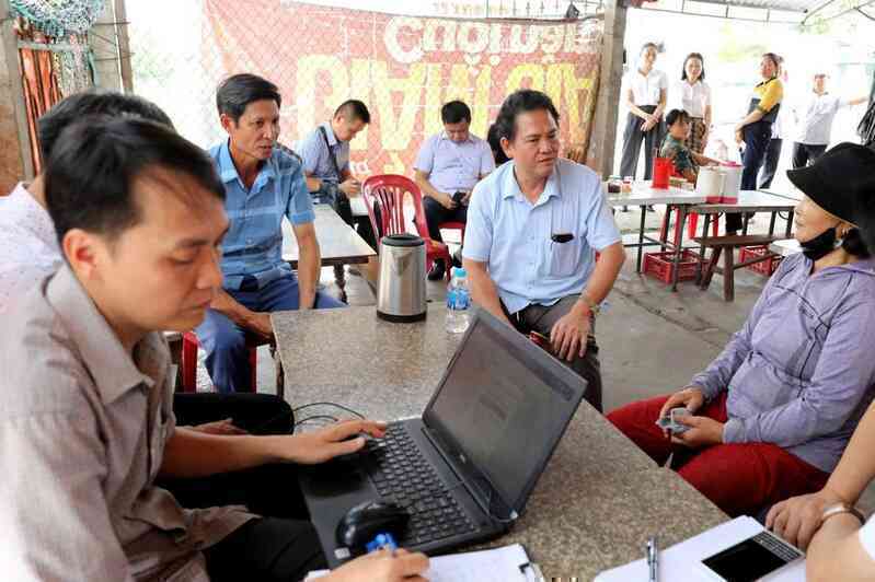 Hai người ở Hưng Yên tử vong sau khi ăn tiết canh lợn