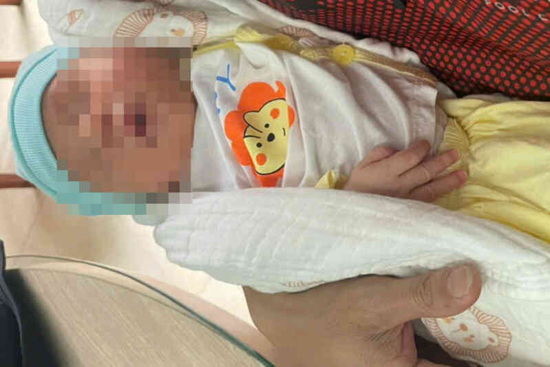 Sự thật bất ngờ vụ bé sơ sinh `bị bỏ rơi` trong lô cao su ở Đồng Nai