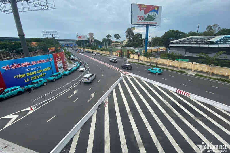 Cảnh tượng thay đổi bất ngờ trước cổng ga T3 Tân Sơn Nhất