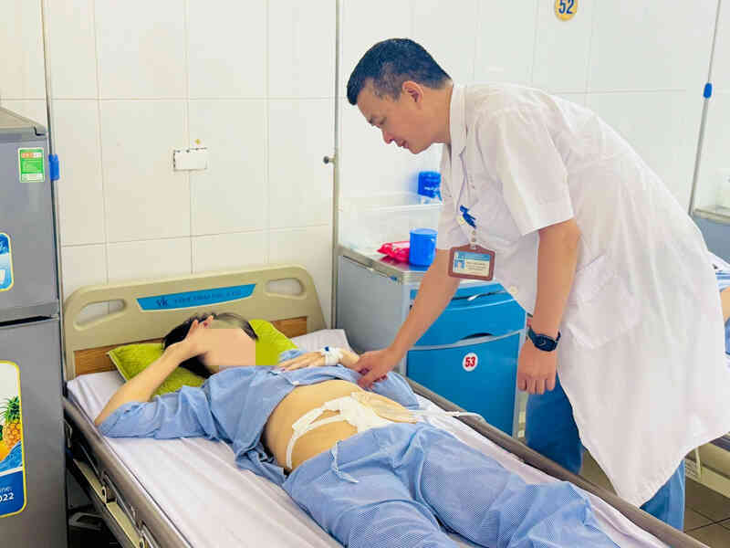 Mổ cấp cứu người phụ nữ gặp họa sau nửa năm detox đại tràng bằng chanh muối