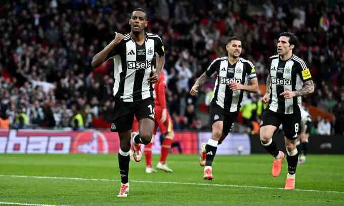 Liverpool cạn hy vọng mua Isak