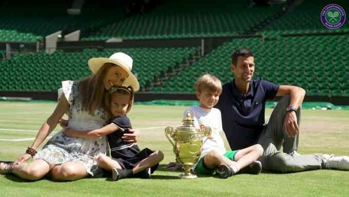 Nỗi nhớ gia đình thúc đẩy Djokovic giải nghệ