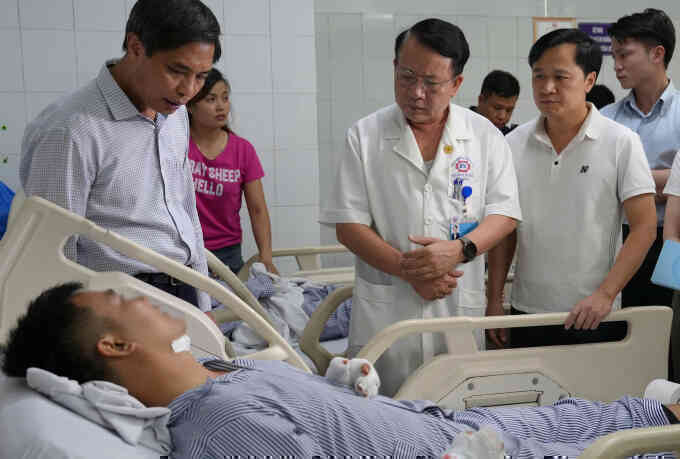 Nạn nhân vụ lật tàu ở Hạ Long bị sang chấn tâm lý