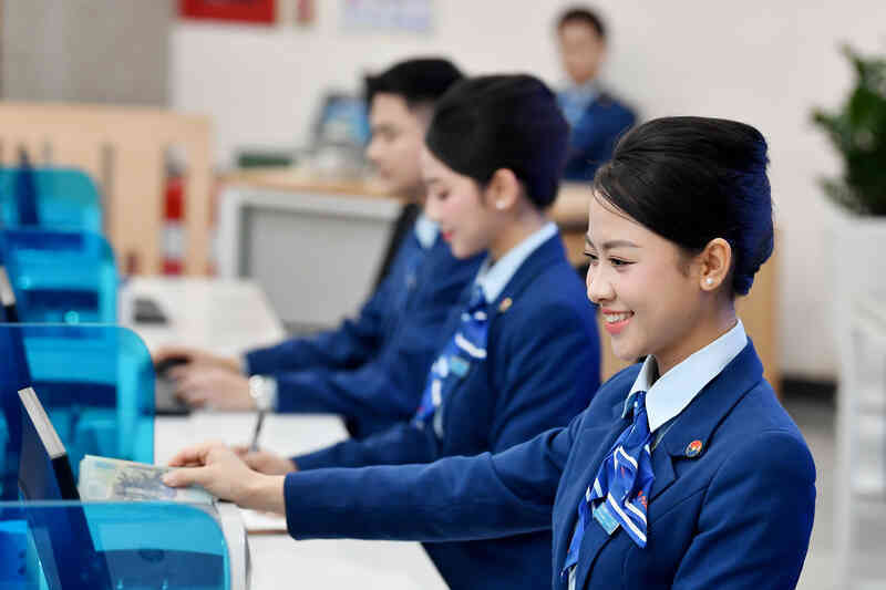 Ngân hàng hé lộ kết quả quý II: NCB lãi đột biến, loạt `ông lớn` bứt phá