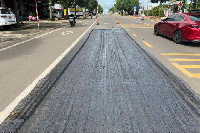 Quốc lộ 19 `vá` chằng chịt sau 7 tháng nâng cấp