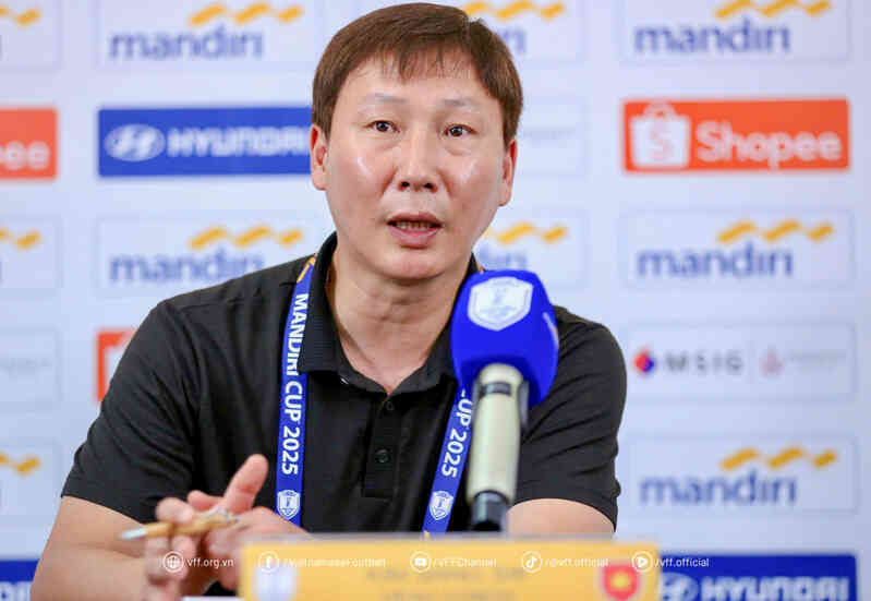 U23 Việt Nam thắng vất vả Campuchia, HLV Kim Sang Sik nói gì?