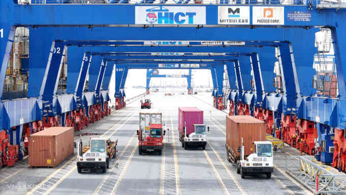 ADB dự báo GDP Việt Nam tăng 6,3% năm nay
