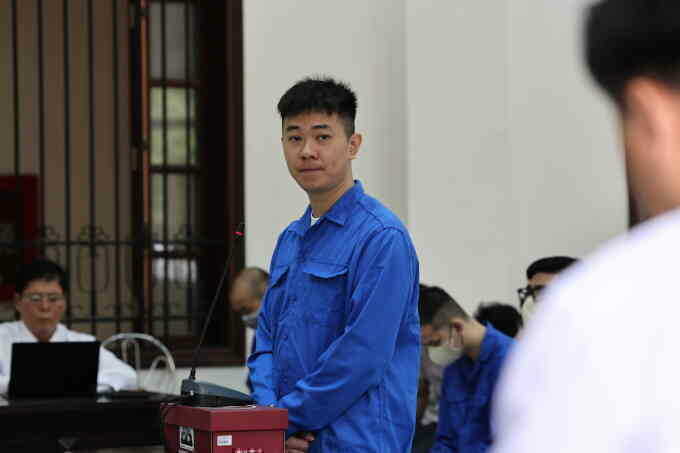 Điều tra việc tiêu tiền của vợ chủ mưu vụ án dùng 