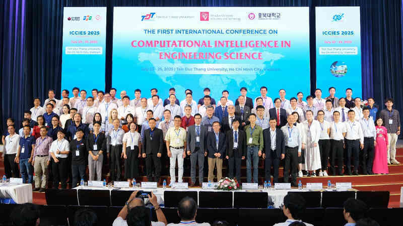 Hội thảo quốc tế tính toán thông minh tổ chức tại trường ĐH Tôn Đức Thắng