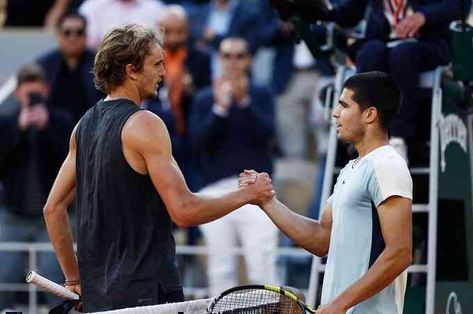 Toni Nadal: `Zverev sợ Alcaraz, Sinner`