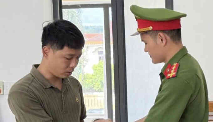 Xô ngã, làm chết người trêu chọc vợ mình