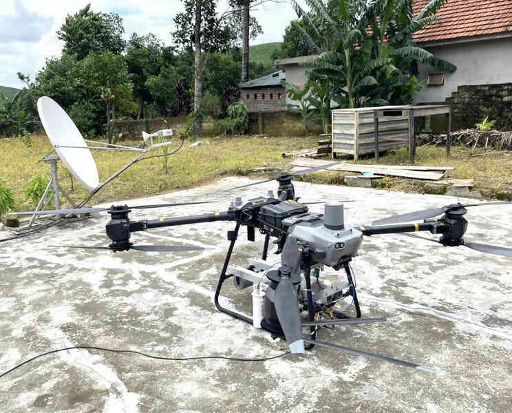 Viettel dùng máy bay không người lái để phát sóng di động tại vùng lũ