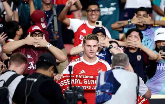 Arsenal `trình làng` Gyokeres trước khi thắng Newcastle