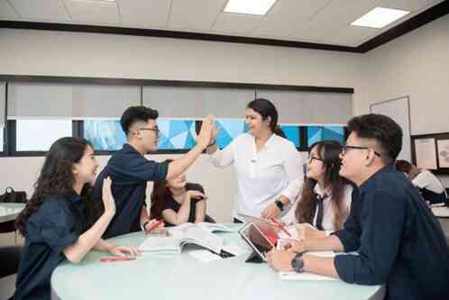 Giải pháp du học tại chỗ, tránh hệ quả `gia đình ngỗng trời`