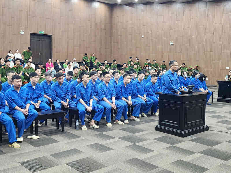 Giám đốc điều hành 7 công ty dùng ảnh ghép, đồi trụy để đòi nợ
