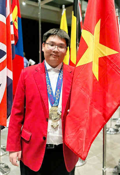 Nam sinh lớp 11 Hà Nội giành Huy chương Vàng Olympic Sinh học quốc tế năm 2025