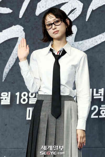 Sao Hàn loay hoay thoát hào quang `Reply 1988`