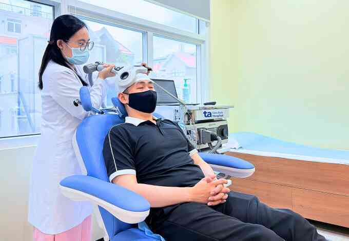 5 triệu chứng đau đầu cảnh báo cần khám sớm