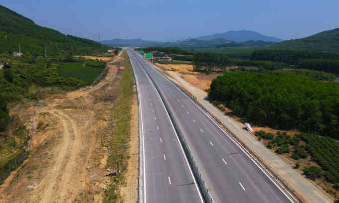 Đề xuất thu phí 13 dự án cao tốc Bắc Nam hoàn thành trong năm 2025