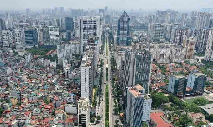 Đua bán chung cư trăm triệu đồng một m2 ở Hà Nội