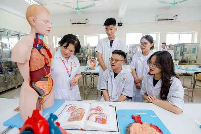 Học phí ngành Y khoa cao nhất hơn 530 triệu đồng mỗi năm
