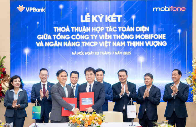 MobiFone và VPBank hợp tác chiến lược về dịch vụ viễn thông, tài chính
