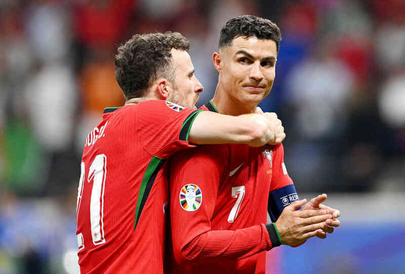 Ronaldo tiếc thương cậu em Diogo Jota: `Điều đó thật vô lý`