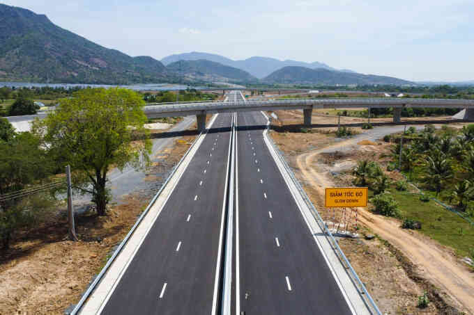 Tập đoàn Sơn Hải muốn nghiên cứu đầu tư mở rộng 679 km cao tốc Bắc Nam