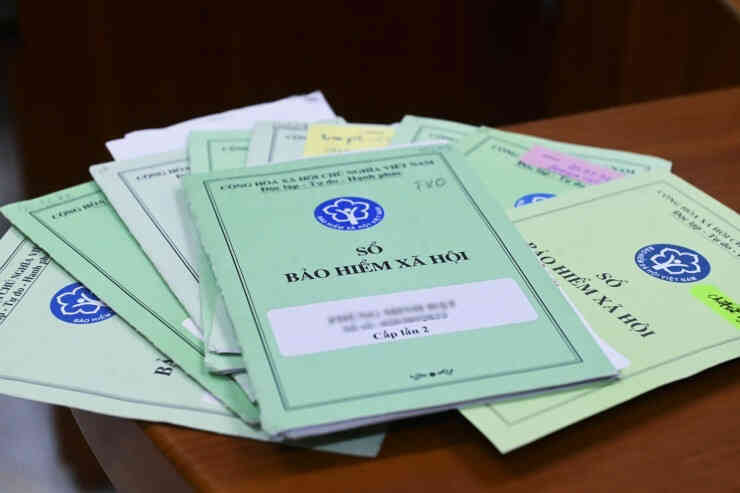 Chậm nhất 2026, người dân sẽ có sổ BHXH điện tử