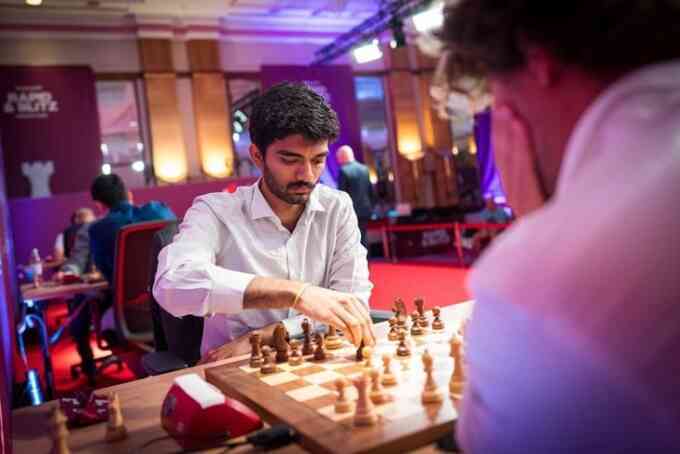 Nakamura: `Carlsen đang chịu hiệu ứng Gukesh`