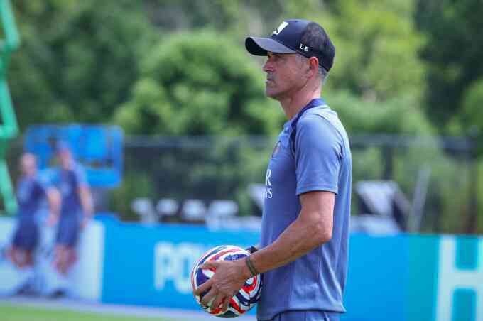 Enrique: `PSG sẽ chết nếu không thay đổi`