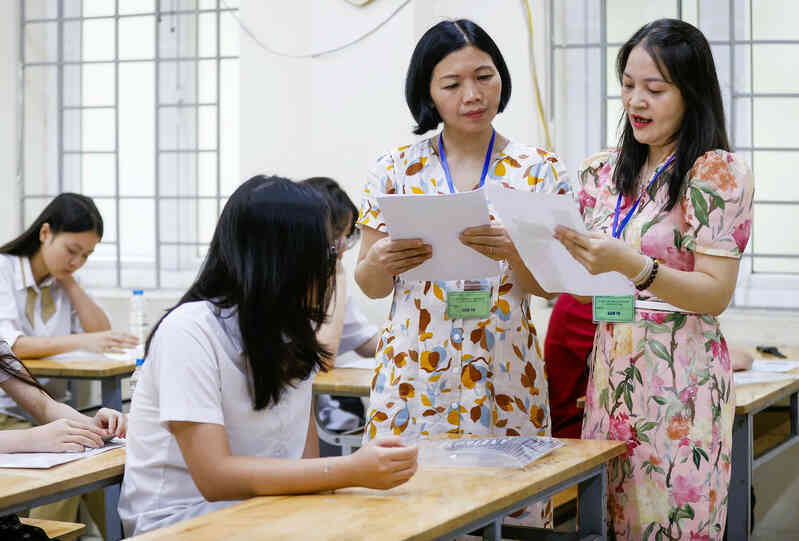 2 nữ sinh trúng tuyển 6 nguyện vọng thi lớp 10 Hà Nội năm 2025