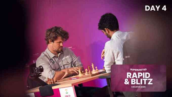 Carlsen hạ Gukesh, đòi lại đỉnh bảng Grand Chess Tour