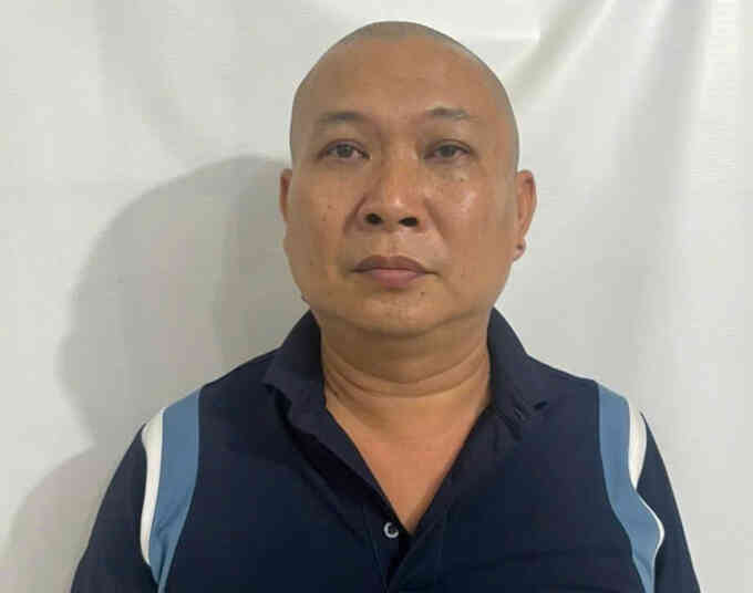 Lừa hàng xóm `chạy án` rồi hăm dọa nạn nhân