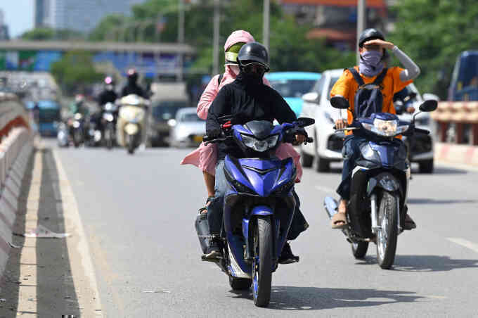 Miền Bắc oi nóng trước khi mưa diện rộng