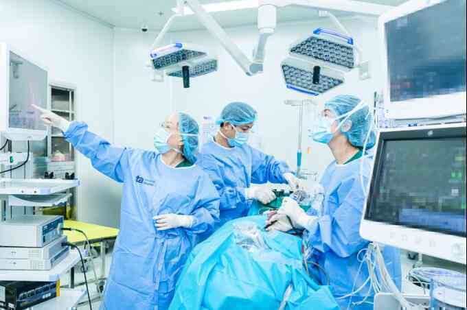 AI hỗ trợ bác sĩ phẫu thuật u nhầy ở xoang trán