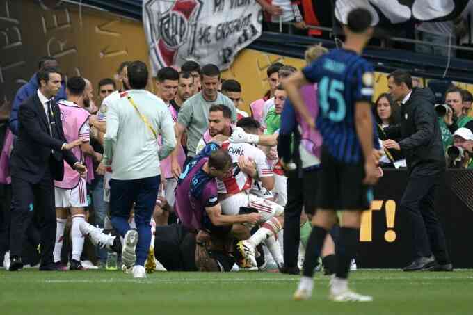 Bóng đá Argentina và tín hiệu xấu từ FIFA Club World Cup