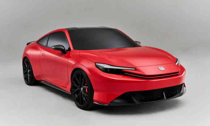 Siêu xe mới của Ferrari bị đem so với xe Toyota