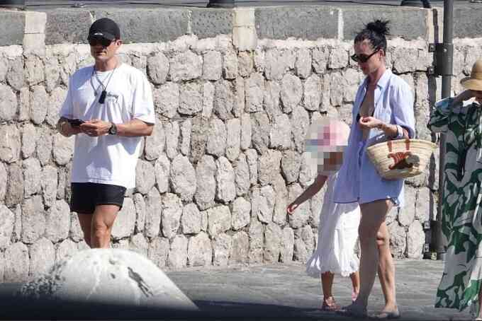 Katy Perry, Orlando Bloom đi chơi cùng nhau sau chia tay