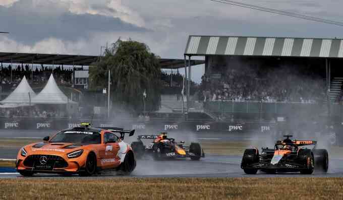 Vì sao Piastri bị phạt nặng tại Grand Prix Anh?