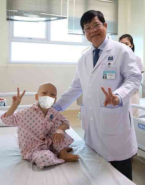 Bé 5 tuổi ung thư sarcoma cơ vân