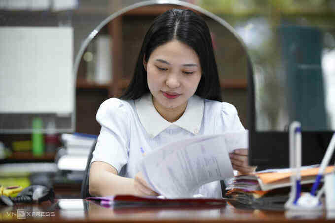 Công chức có được làm thêm 