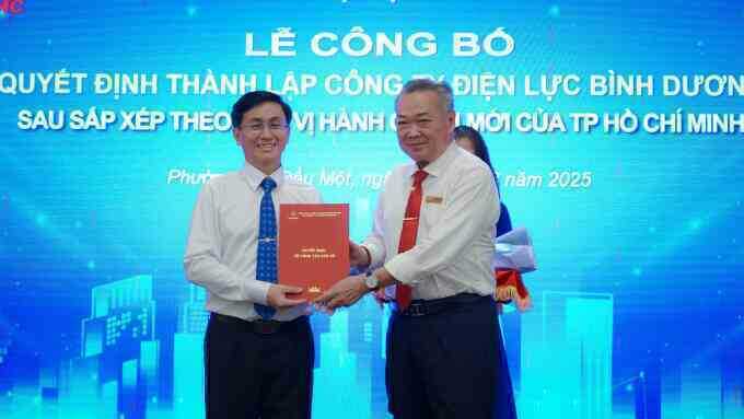 EVNHCMC lập 9 công ty điện lực thành viên