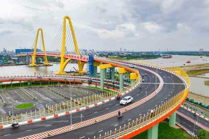 Vingroup công bố hai trụ cột mới