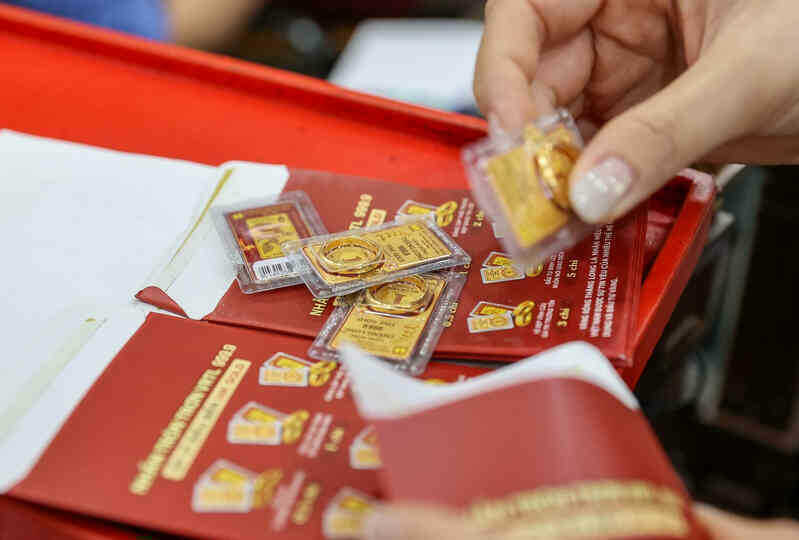 Giá vàng hôm nay 2/8/2025 bật tăng trở lại, vàng SJC trên 121 triệu đồng/lượng